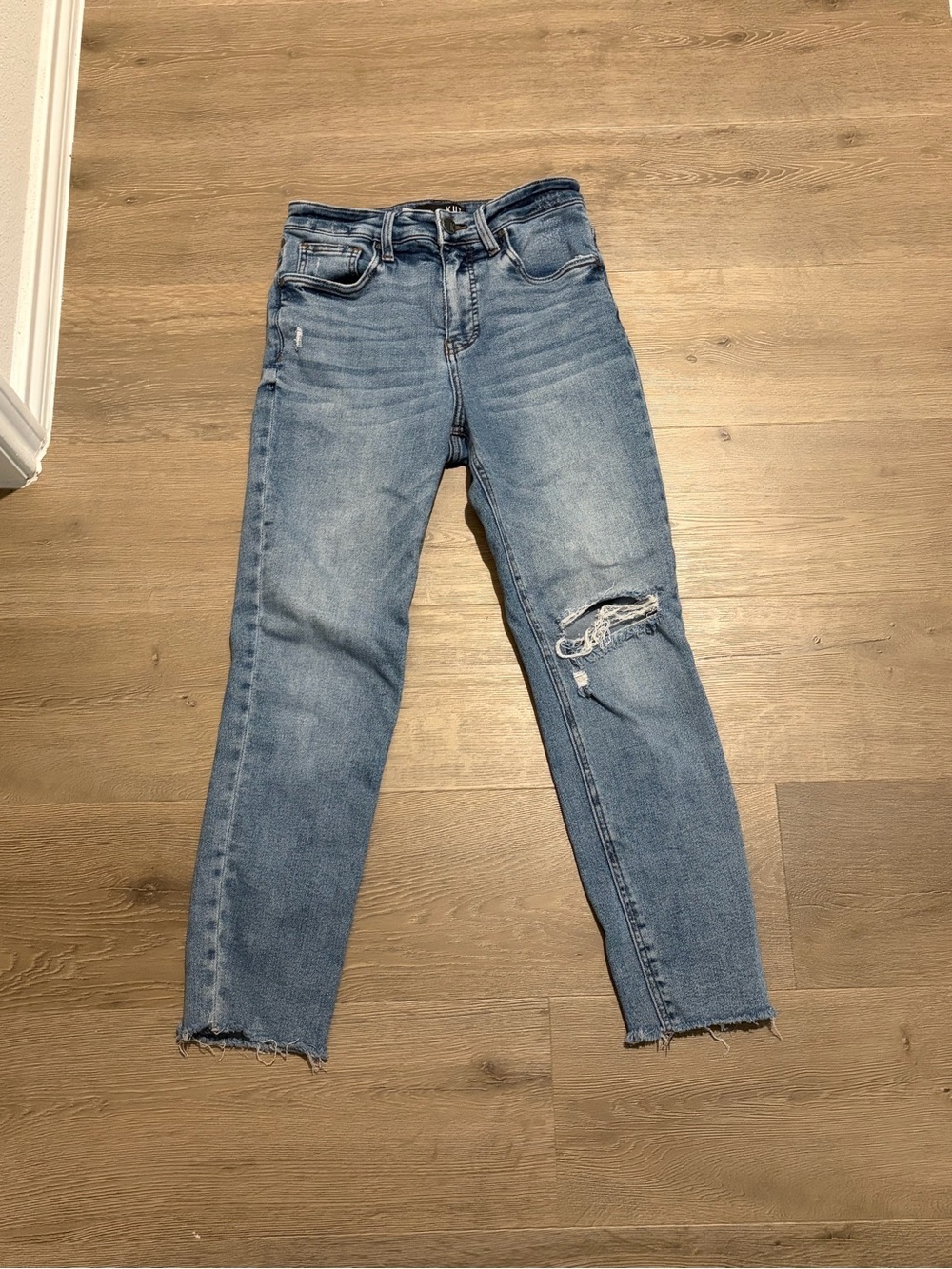Kut from the Kloth Light Blue Straight Leg Distressed Jeans